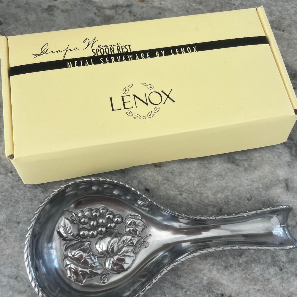 BRAND NEW Vintage Lenox Leaves & Grapes Metal Spoon Rest